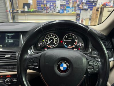 BMW 518 D LUXURY (2014 model)