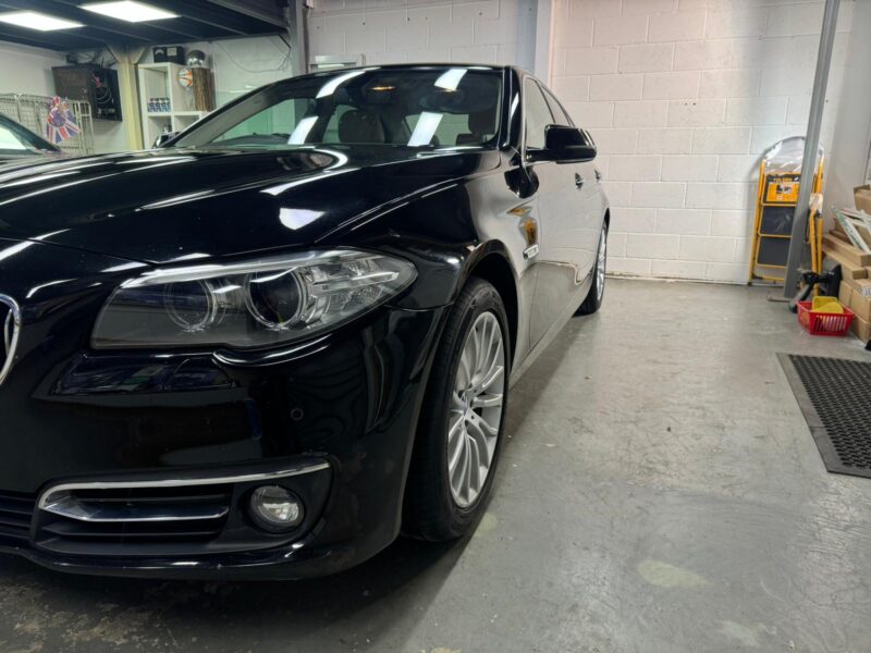 BMW 518 D LUXURY (2014 model)